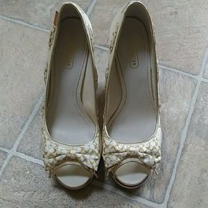 Coach Thalia Cream and Gold Wedge Shoes Size 7